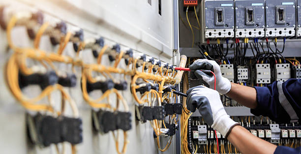Professional Electrician technician working in Audubon, NJ